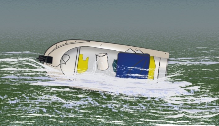 Bote volcado en el agua